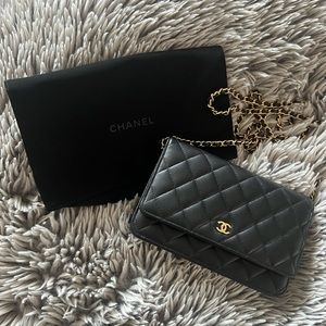 Authentic Chanel timeless classic. Like new condition.